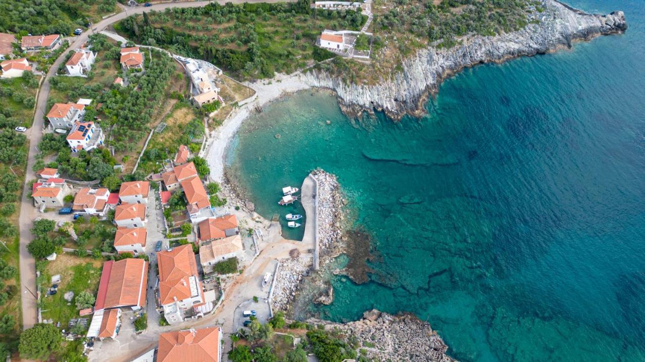 Σελήνη Apartment Kotronion  Bagian luar foto