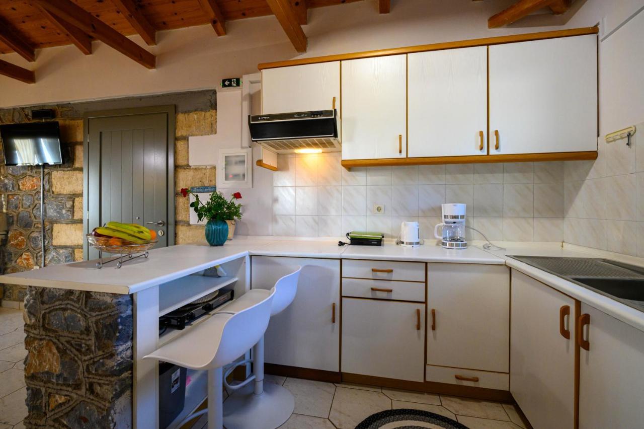 Σελήνη Apartment Kotronion  Bagian luar foto