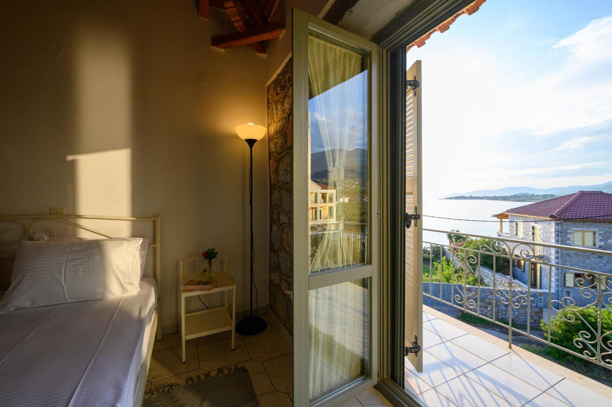 Σελήνη Apartment Kotronion  Bagian luar foto